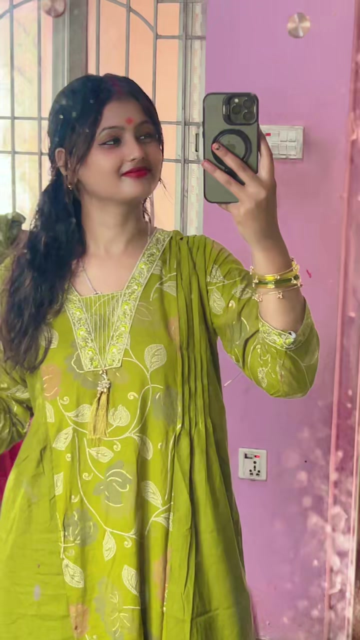 @👑Nesa Yadav❣️🦋