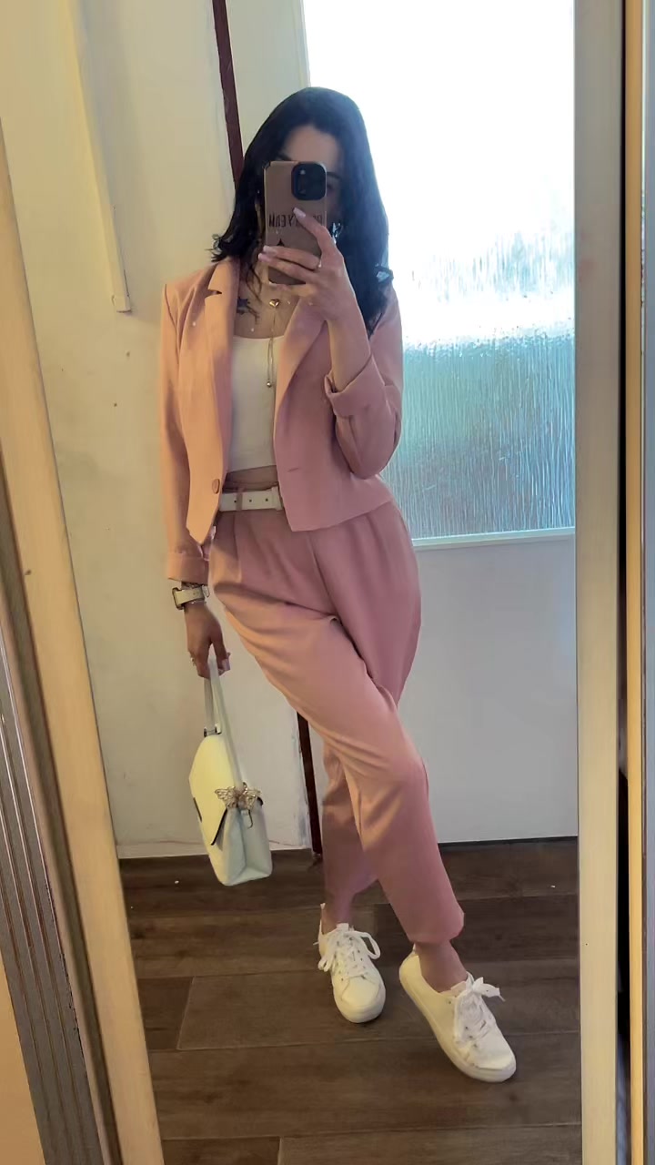 @Yulia Oleynik