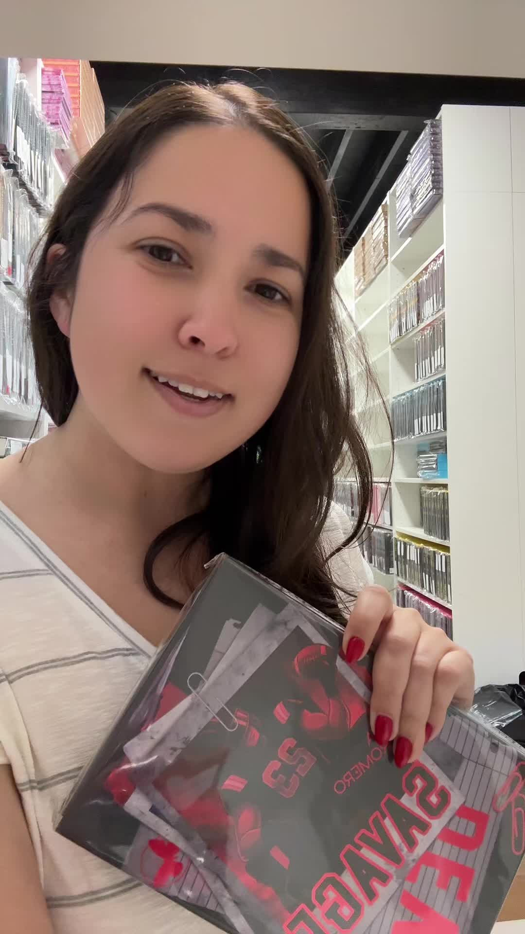 @authordanielaromero