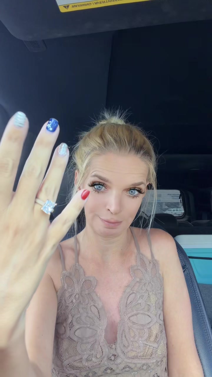 @river_barbie