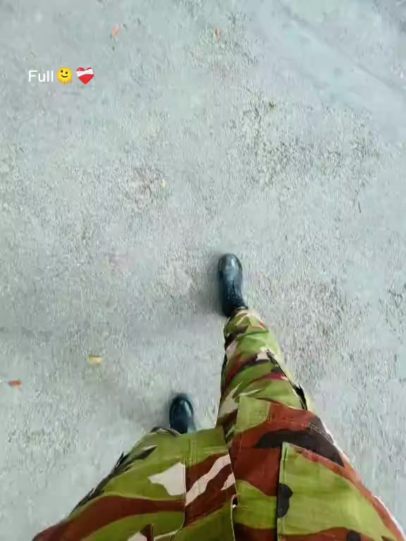 @uselesss💫