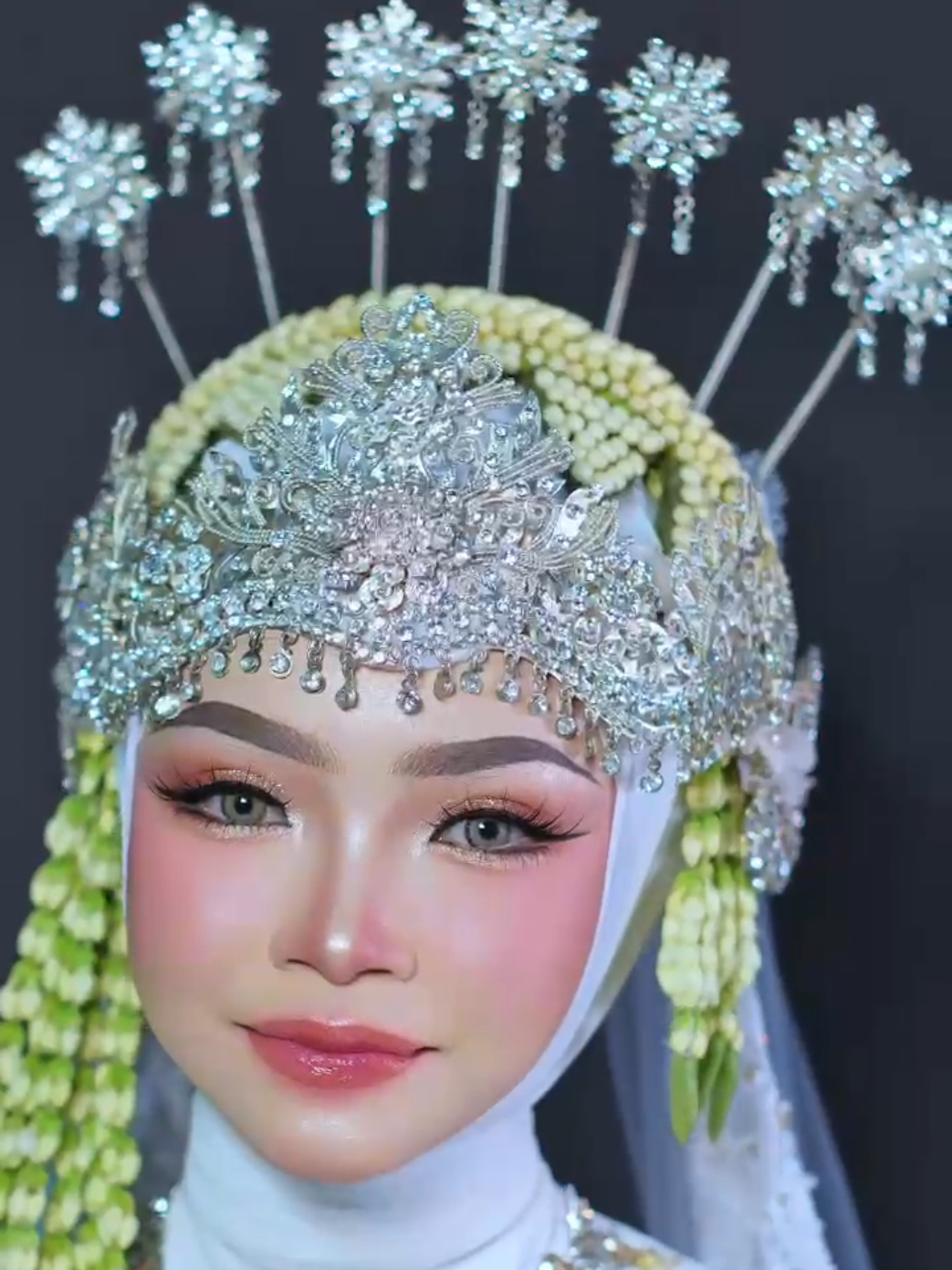 @HIEKMAA MAKE UP JEMBER