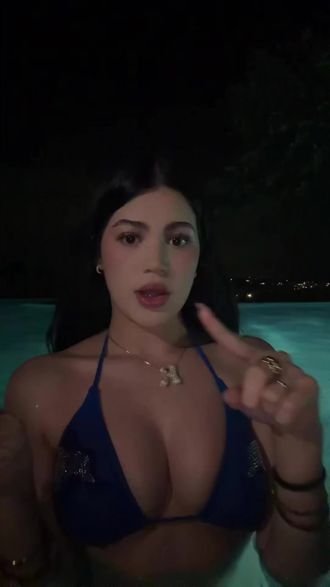 @Carla