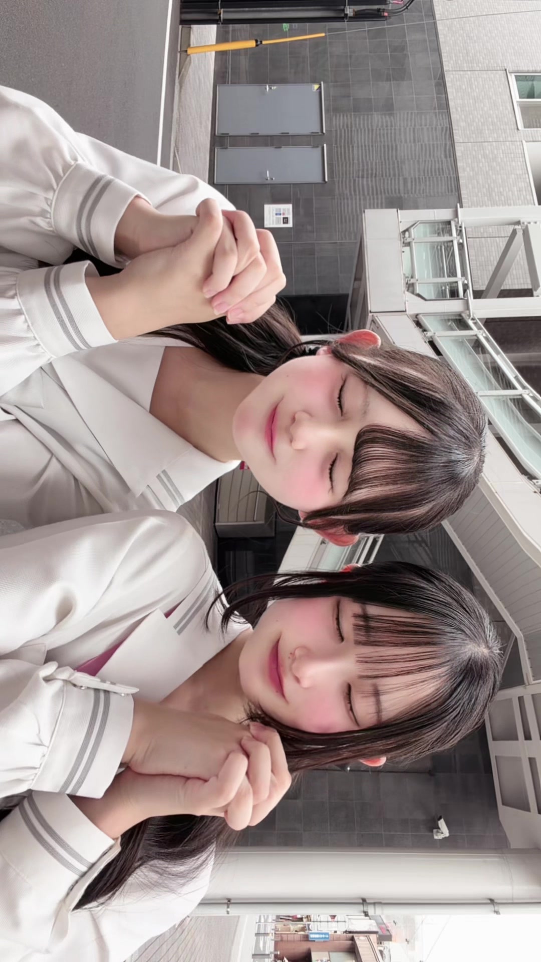 @ひまり