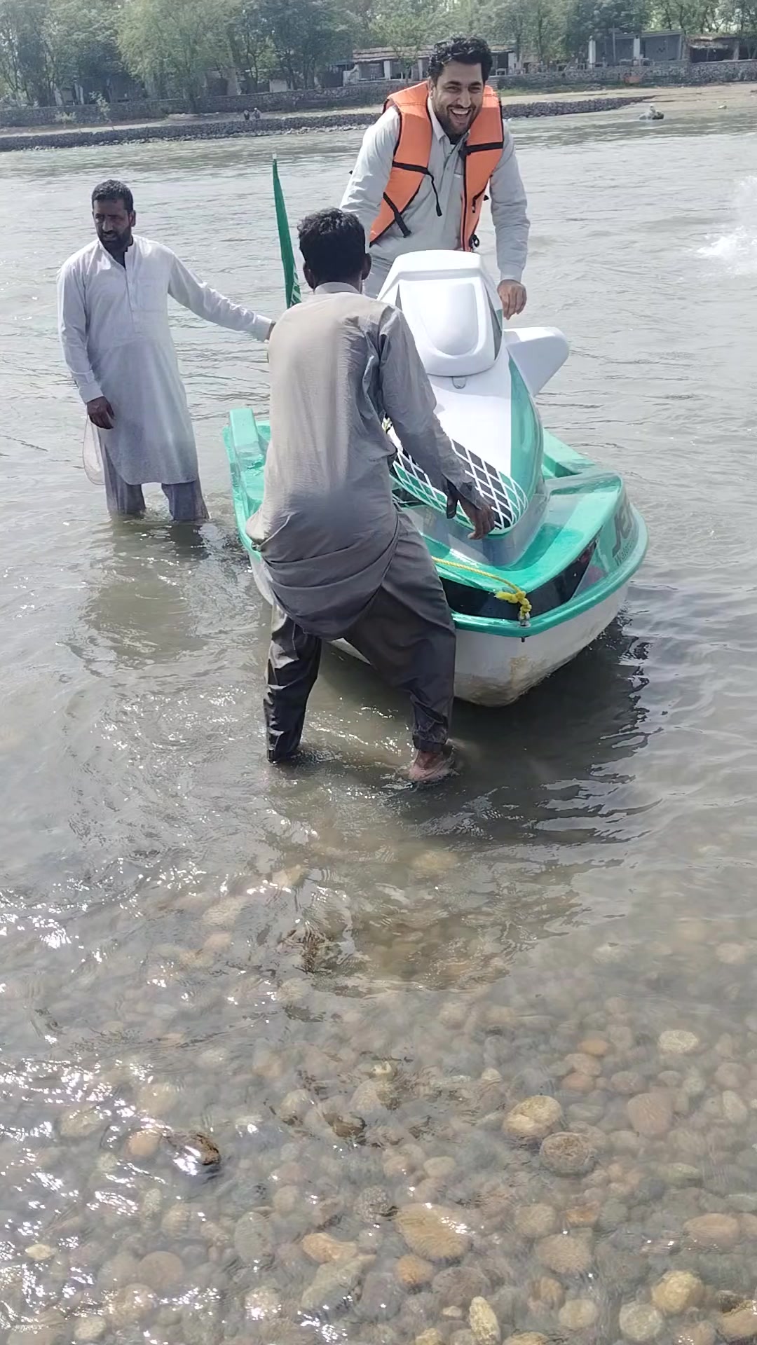 @Shahnawaz AFRIDI