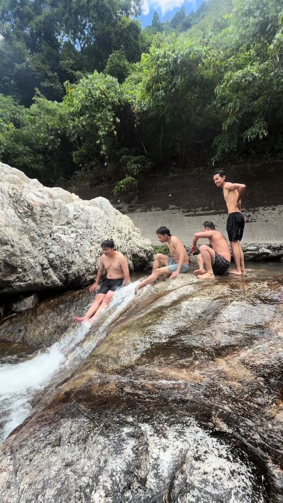 @DHIRAj 🦅🥷🏻