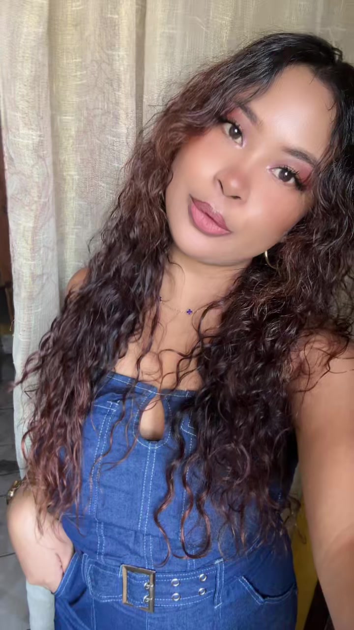 @Cassie R 🫦