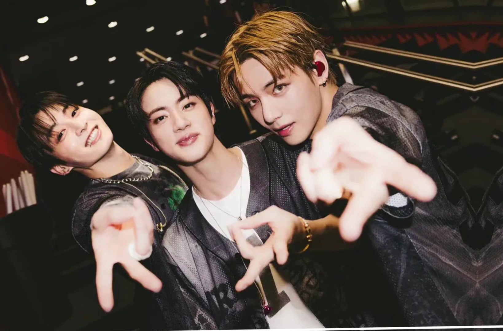 @SanK✨💜luvs✨💜BTS & ELVIS ⚡️🕺