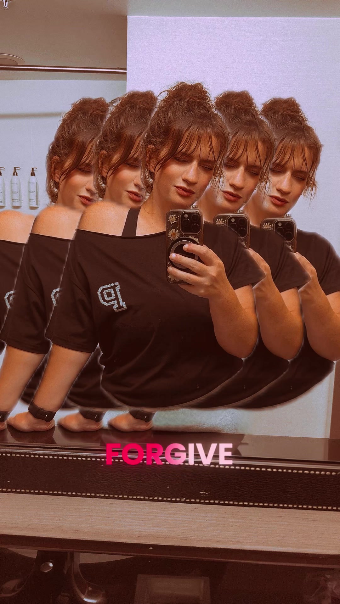 @ᥫ᭡ MЄƓƛƝ ƦЄƝЄЄ ᥫ᭡