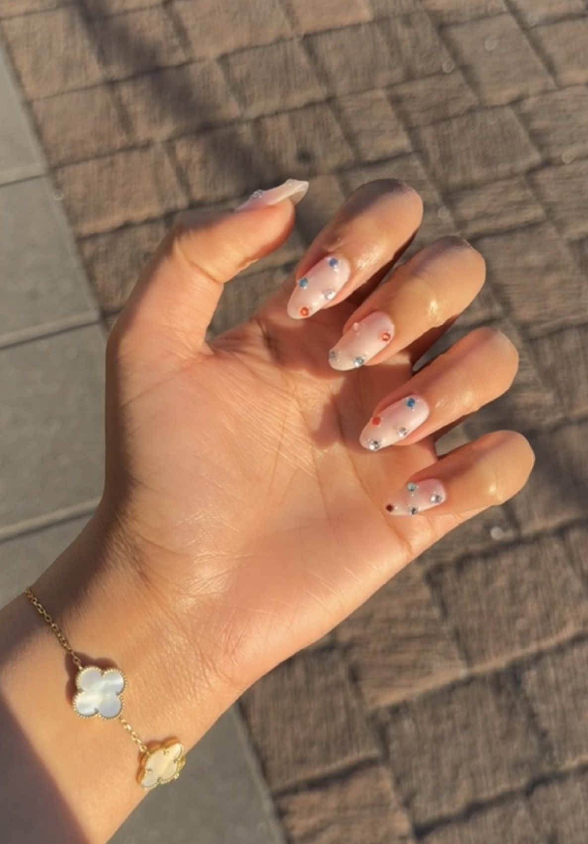 @nini_blushed