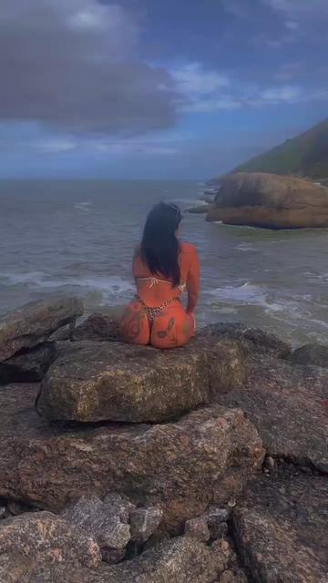 @morena tatuada itapuaçu