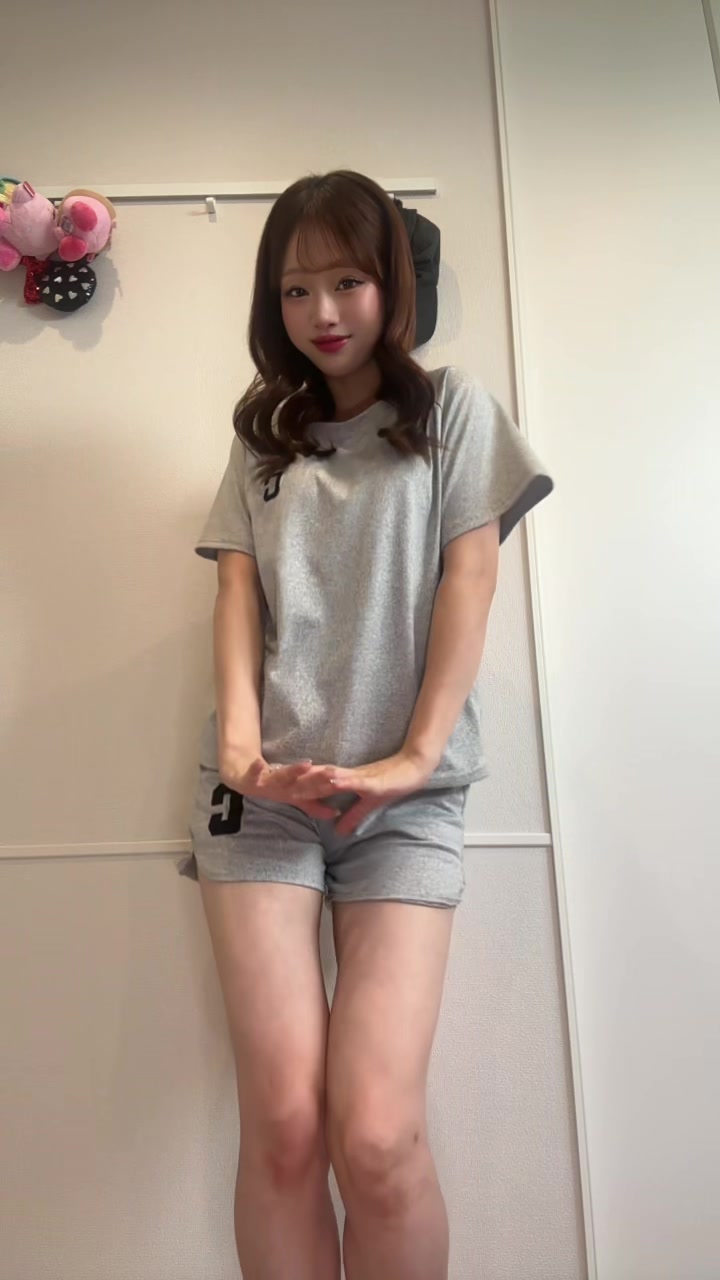 @ももつん