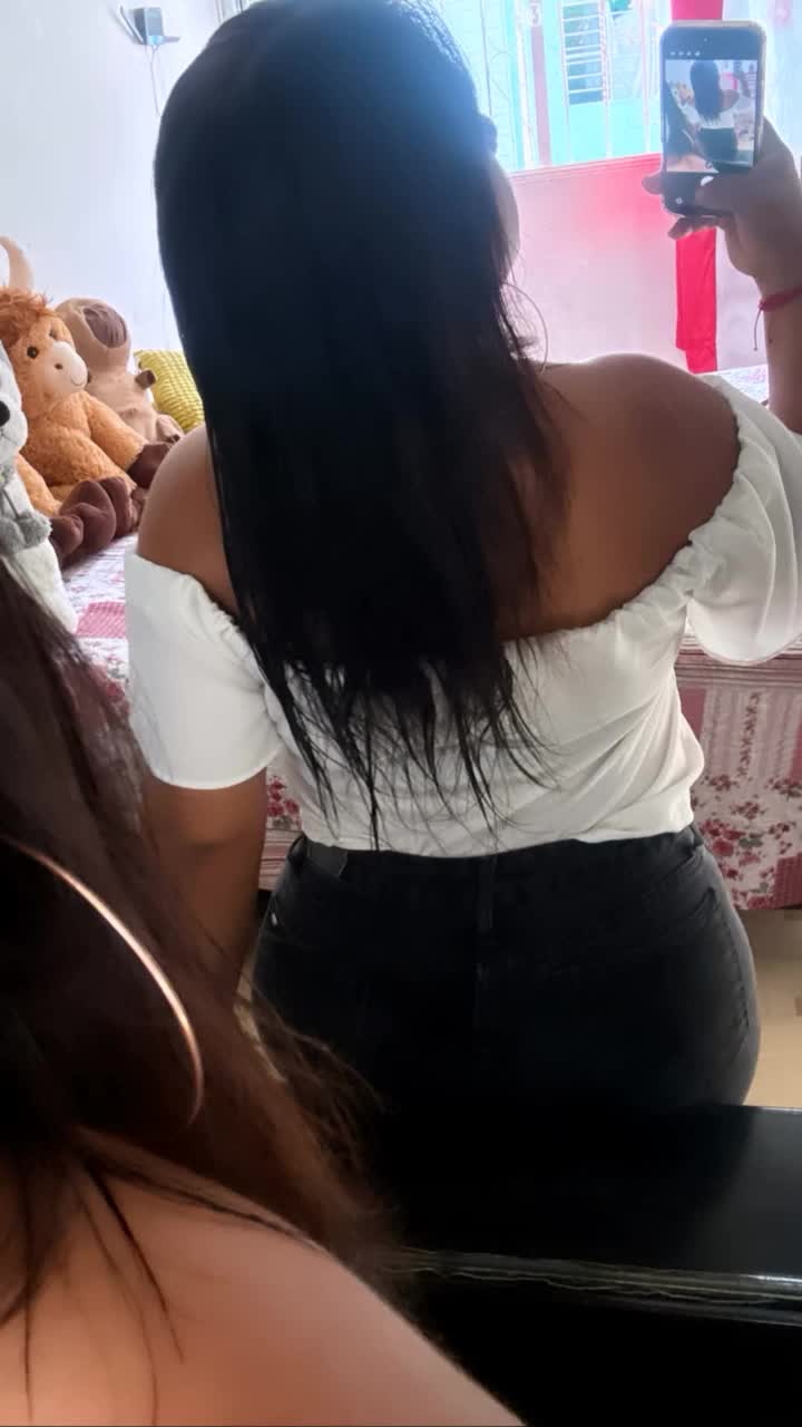 @Gloria