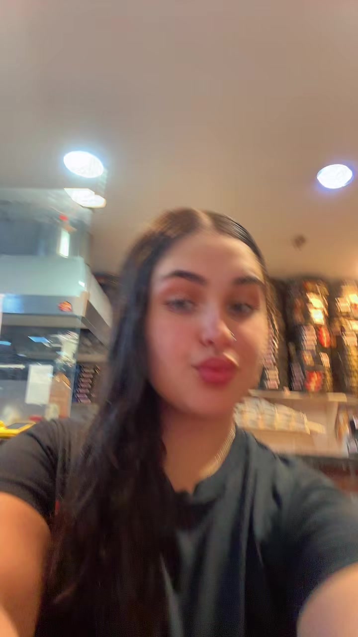 @Laura Galletta