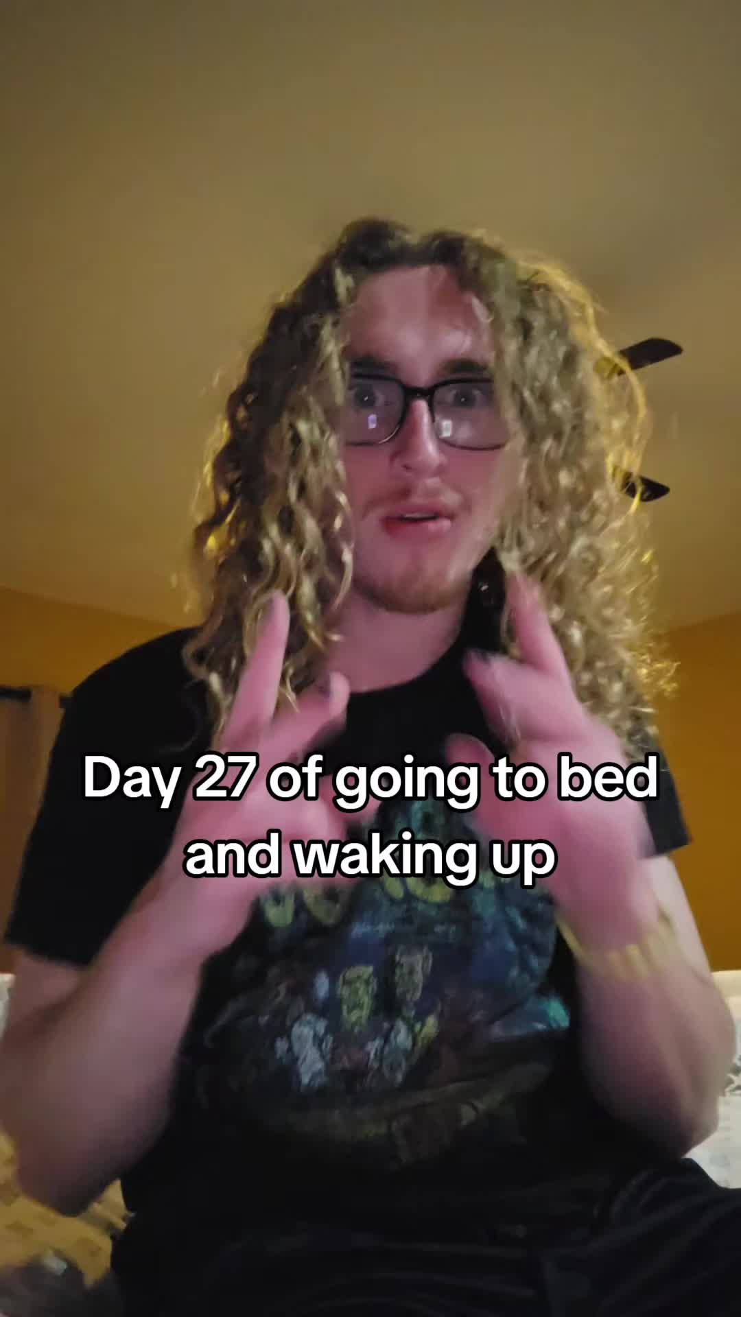 @GoldieGl0cks