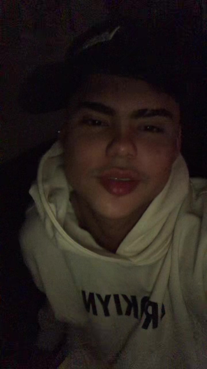 @Alejito ✨