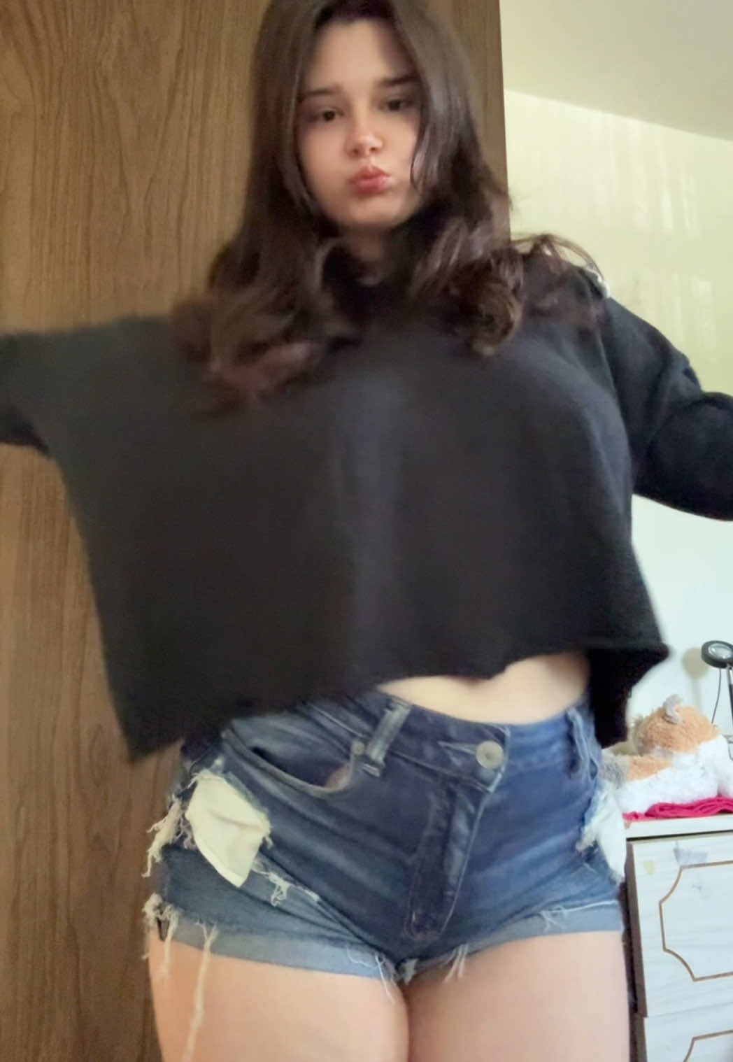 @Ashley Valxo