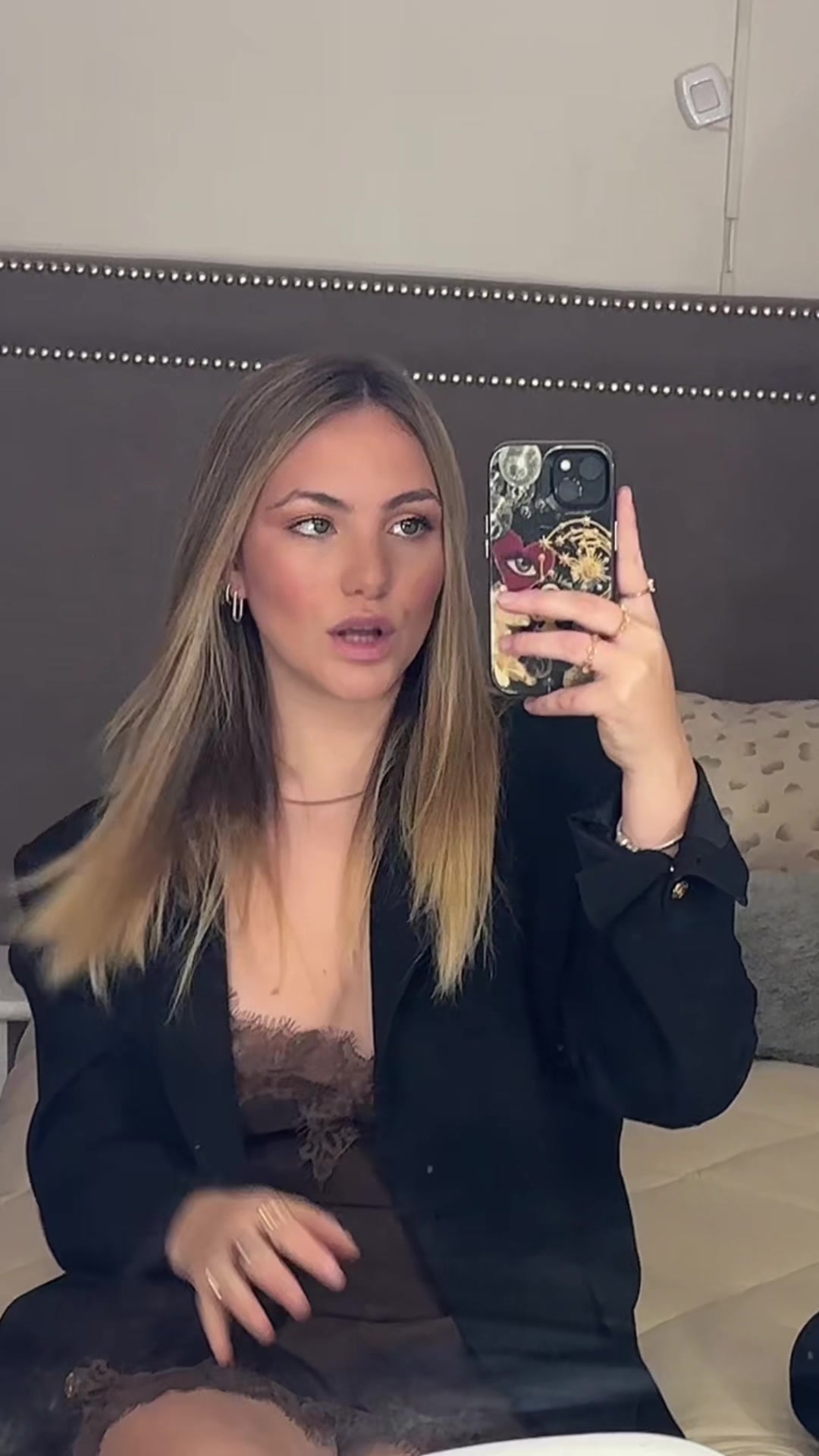 @Agostinaron