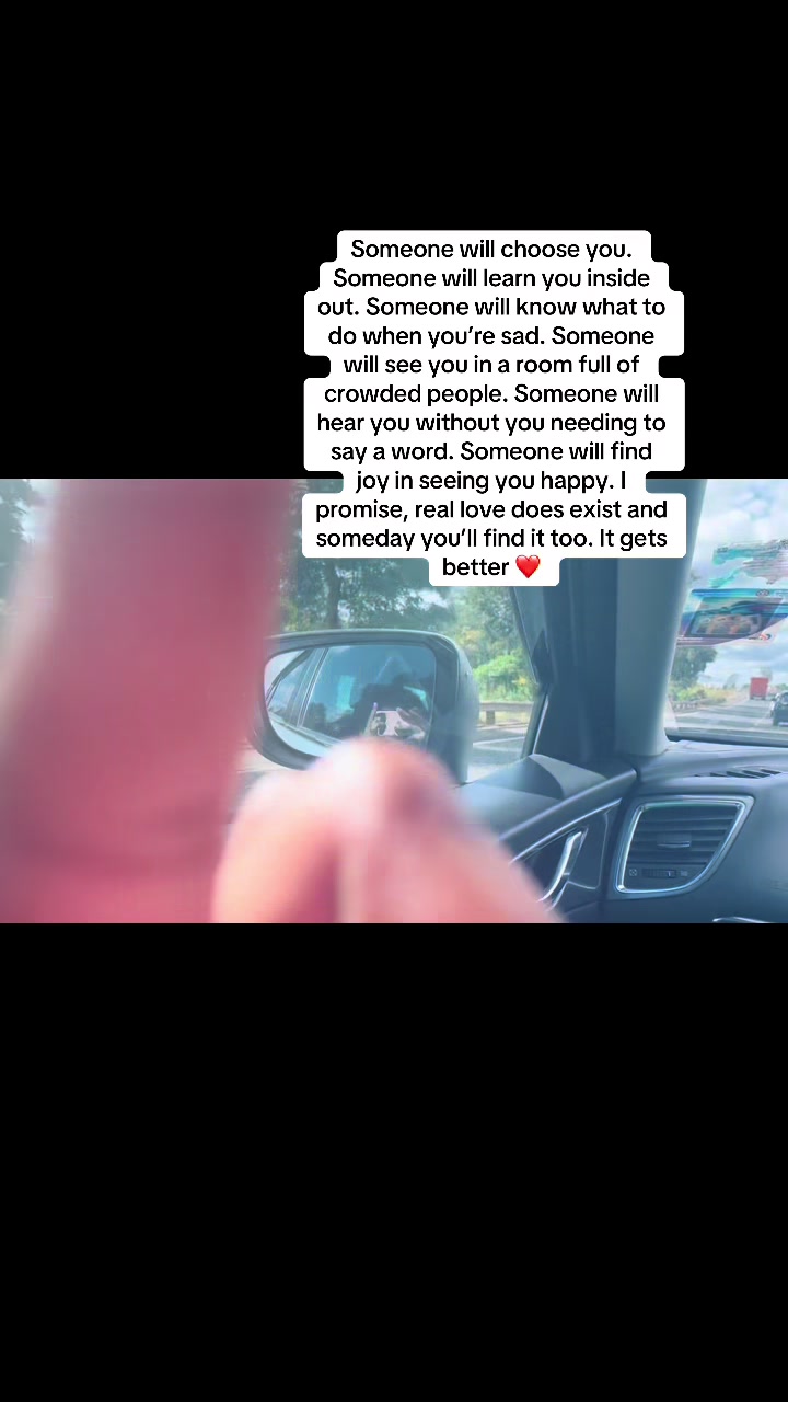 @Dee🌸🦋