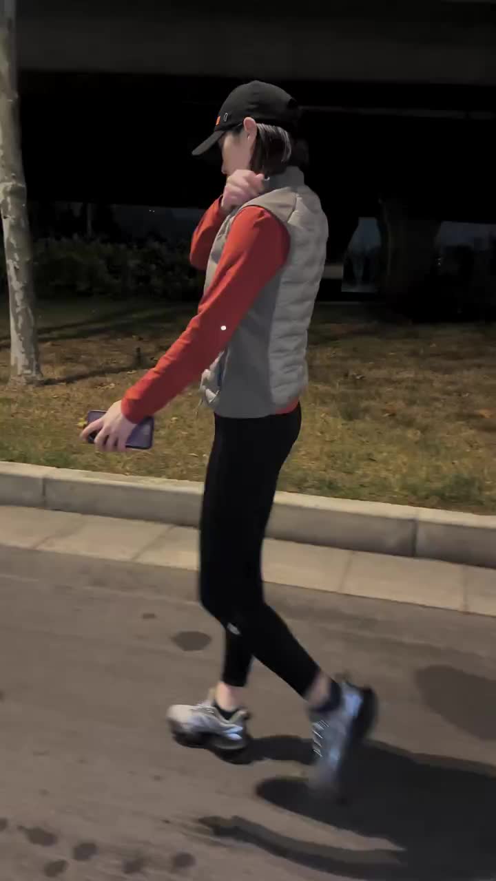 @亞茜