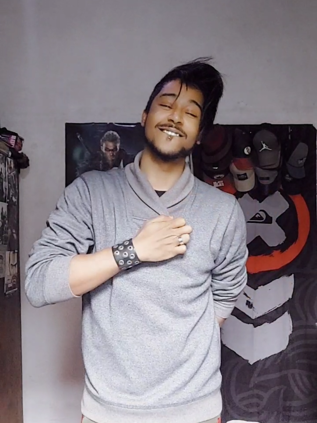 @Anii🌑🐺