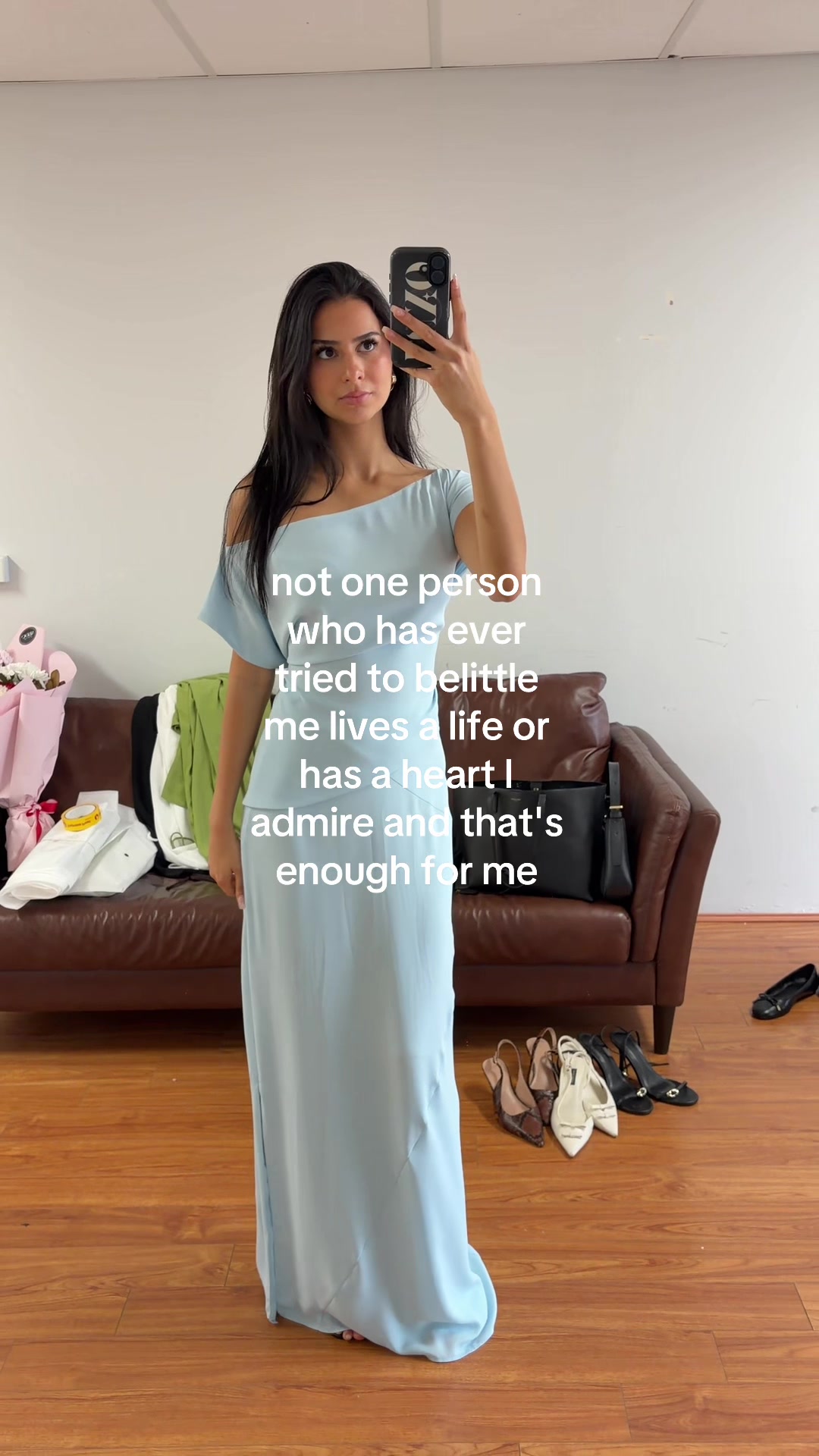 @larissa