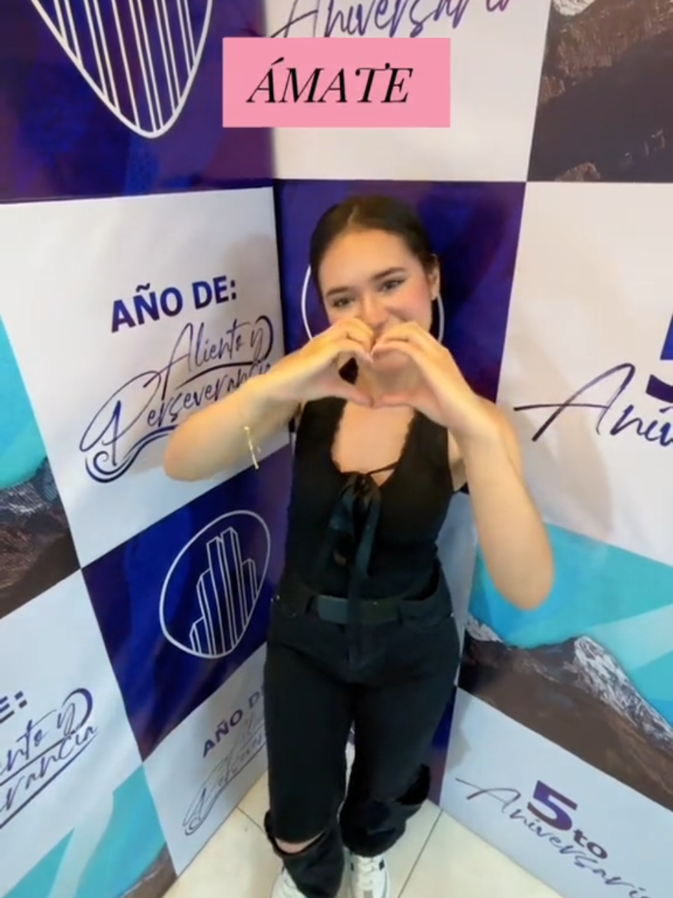 @jovenesss CDG