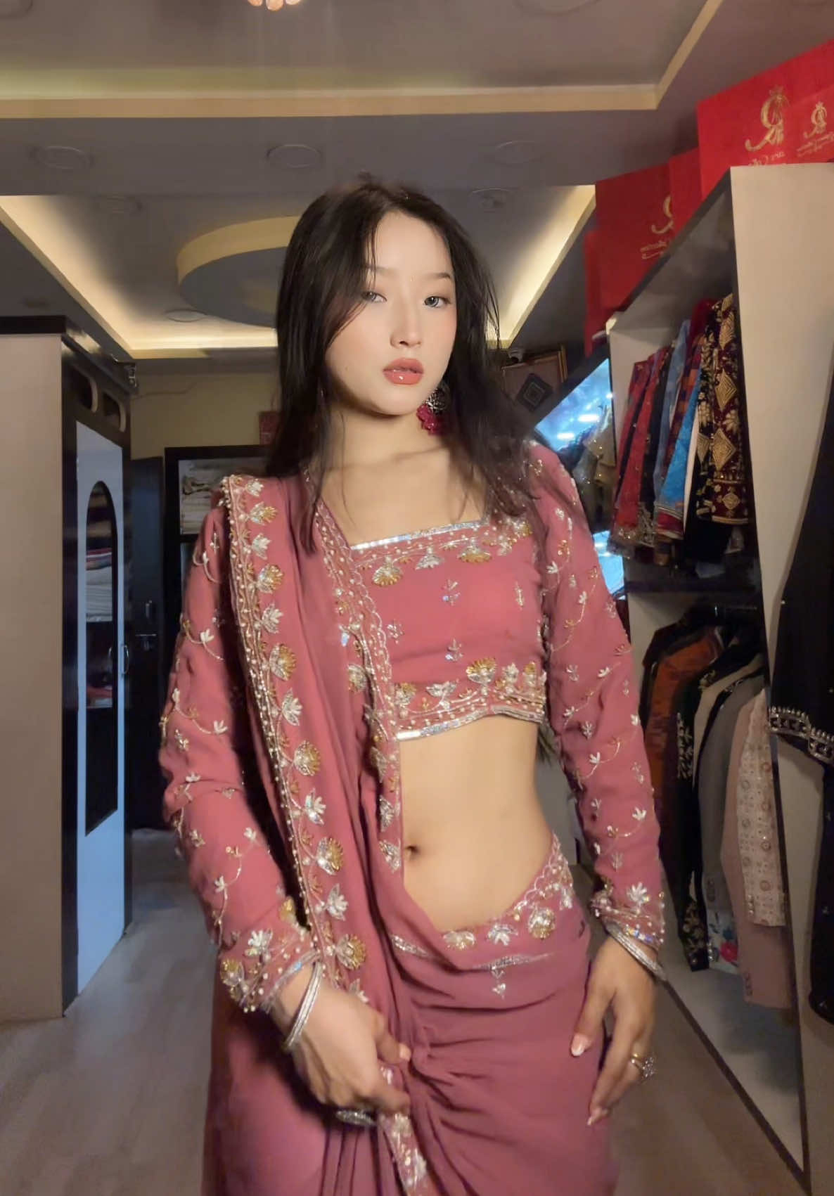 @R Square collection boutique