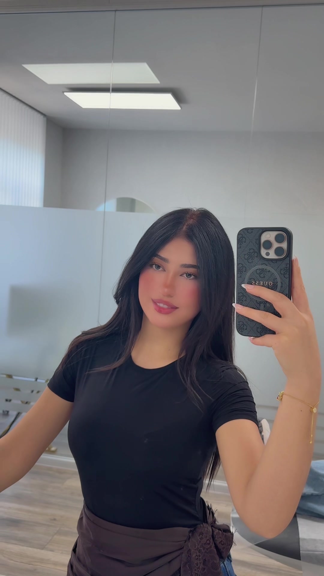 @roeina_achekzai