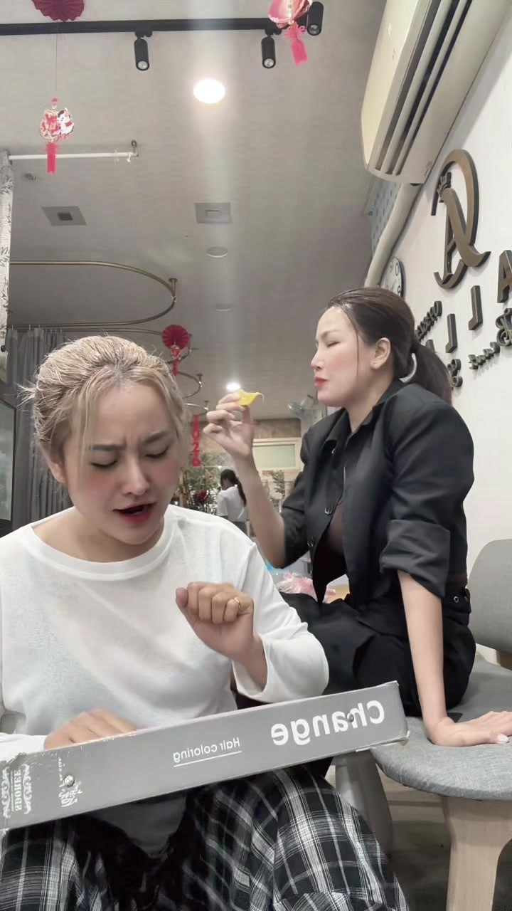 @Alla (美髮 紋繡 美睫 美甲spa