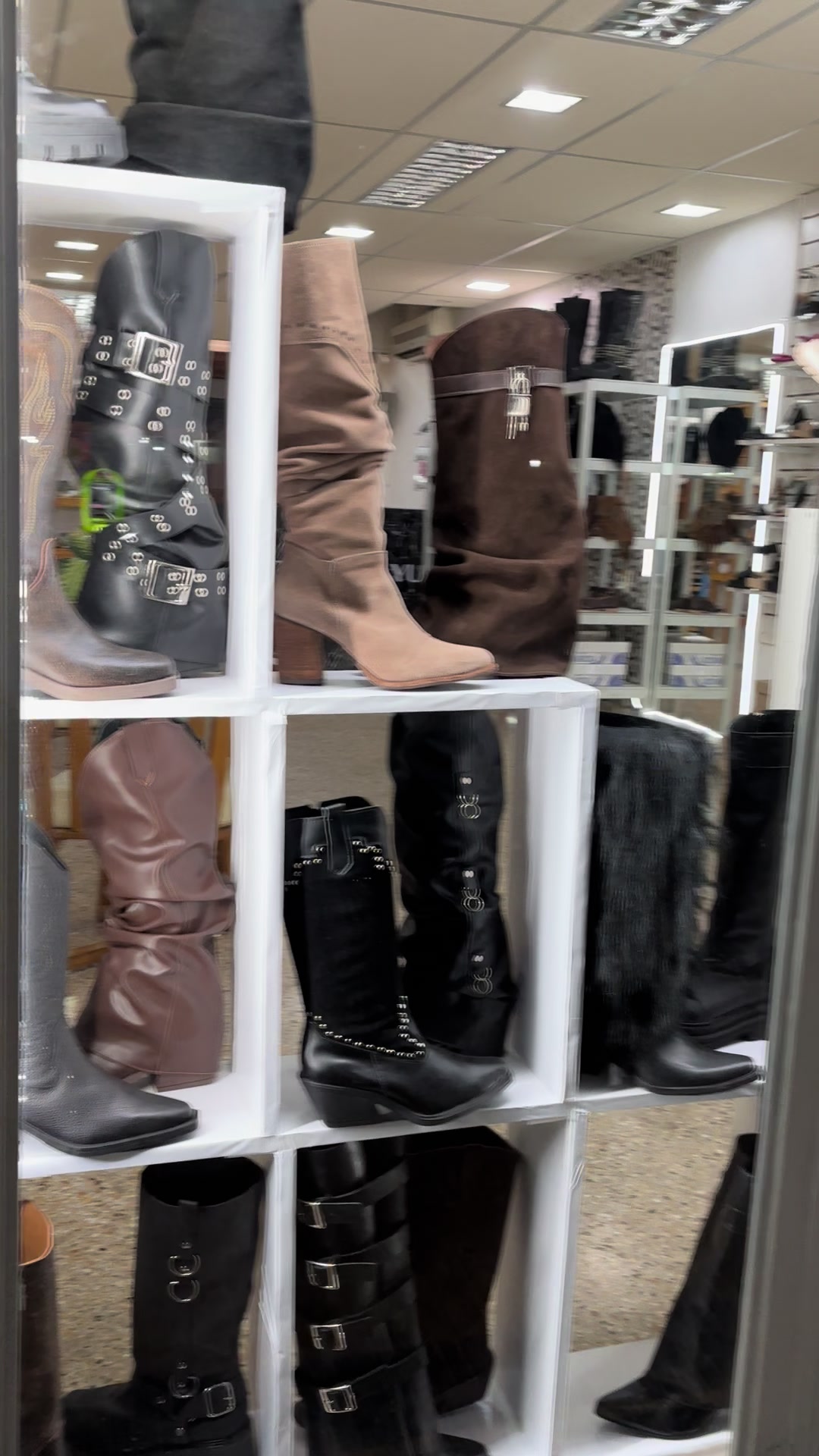 @Zapatos Yulii
