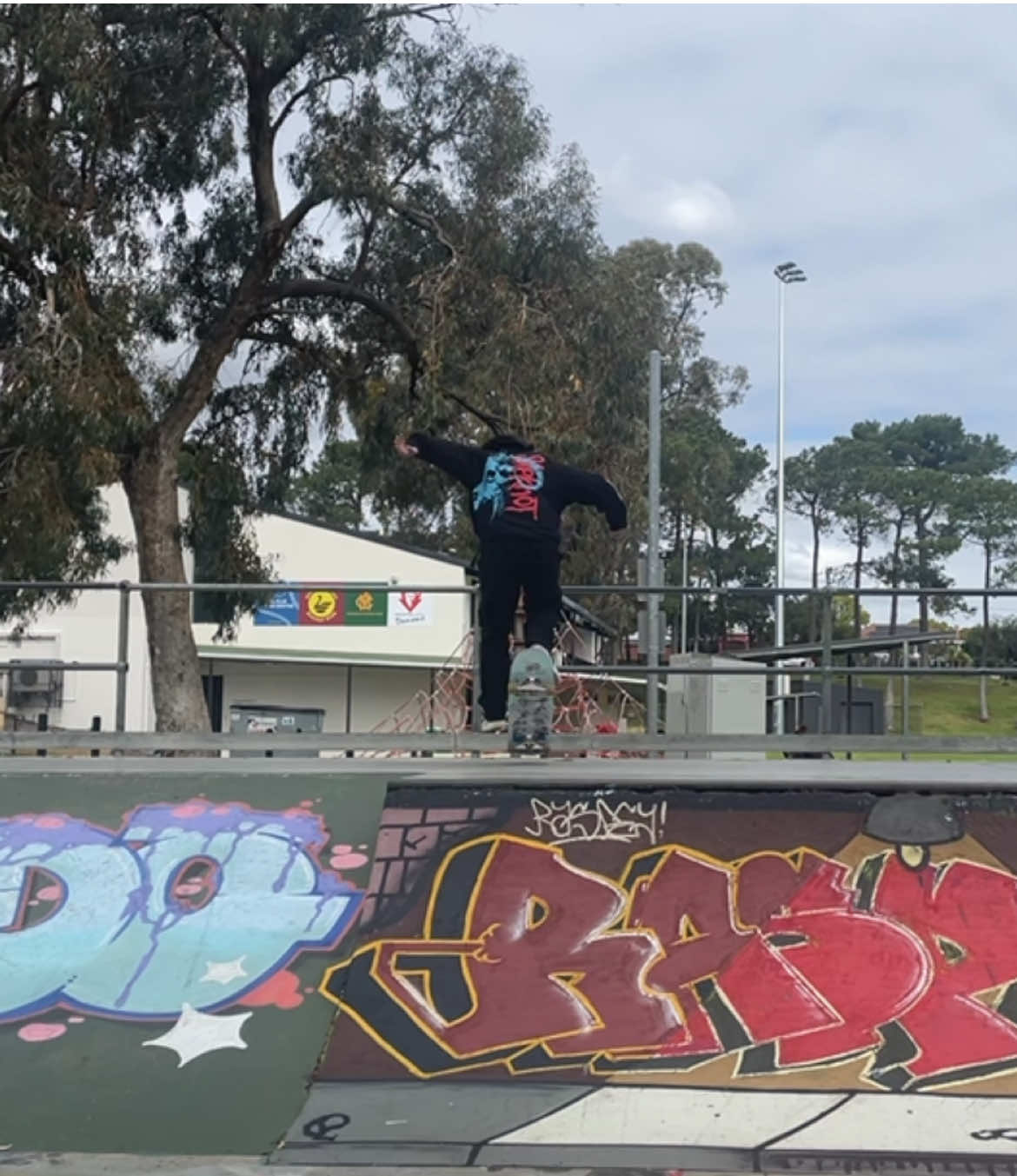@WatoSkates🛹