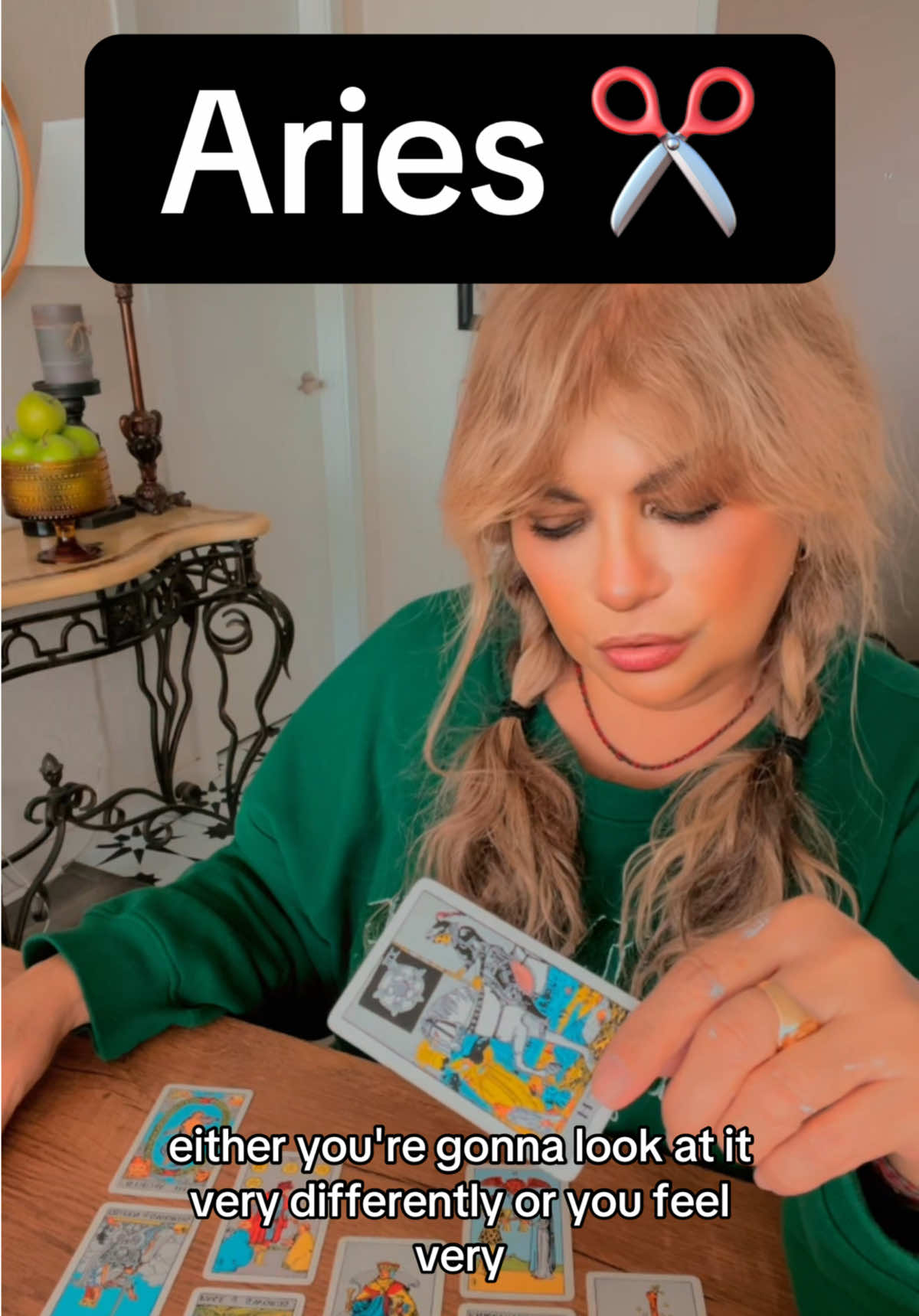 @Green Apple Tarot
