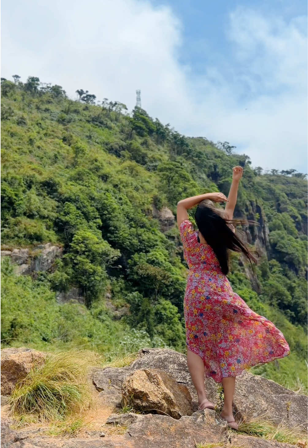 @vinoli_dissanayaka