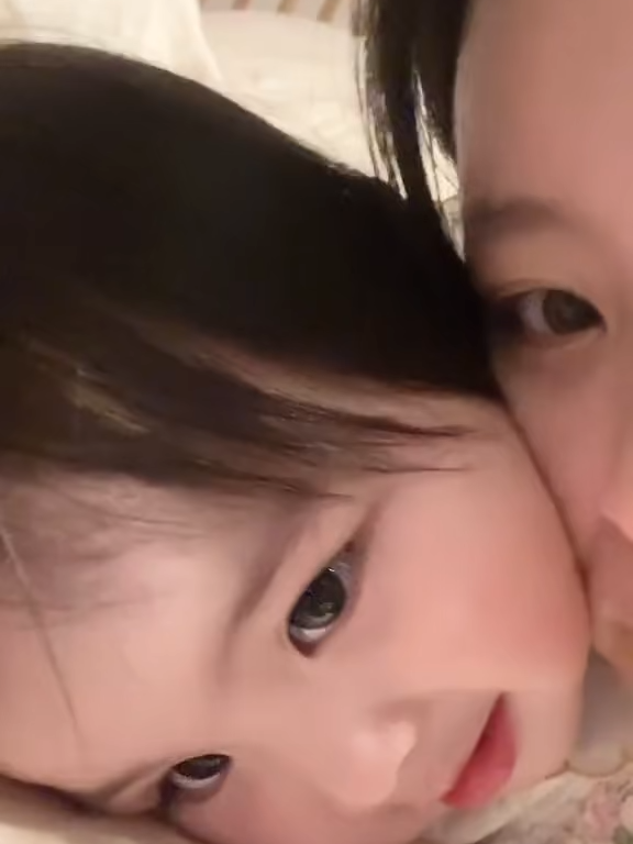 @Em b&eacute; của Mẹ