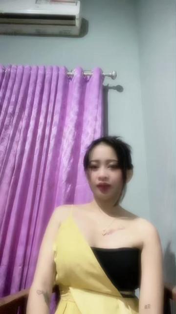@Babyemil