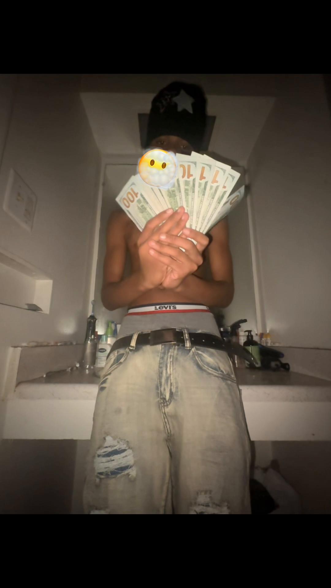 @Playboi DJ 👻