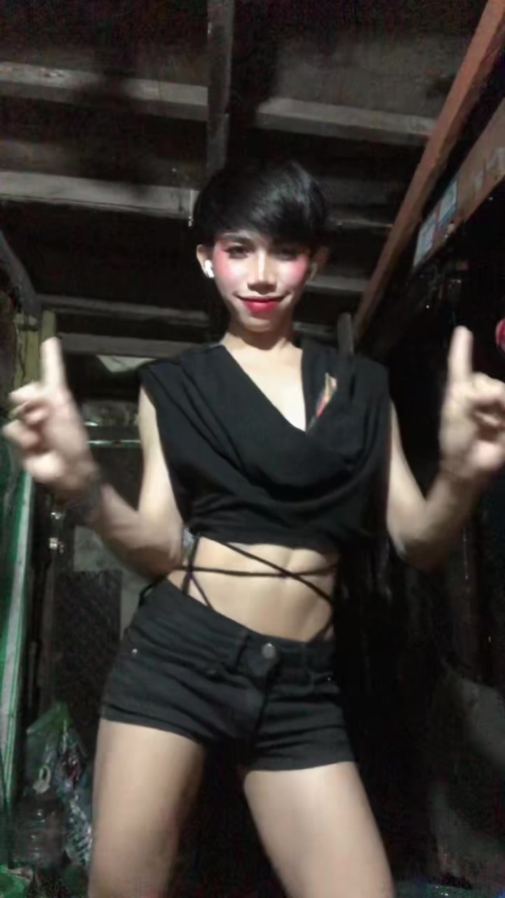 @mmoon_kai