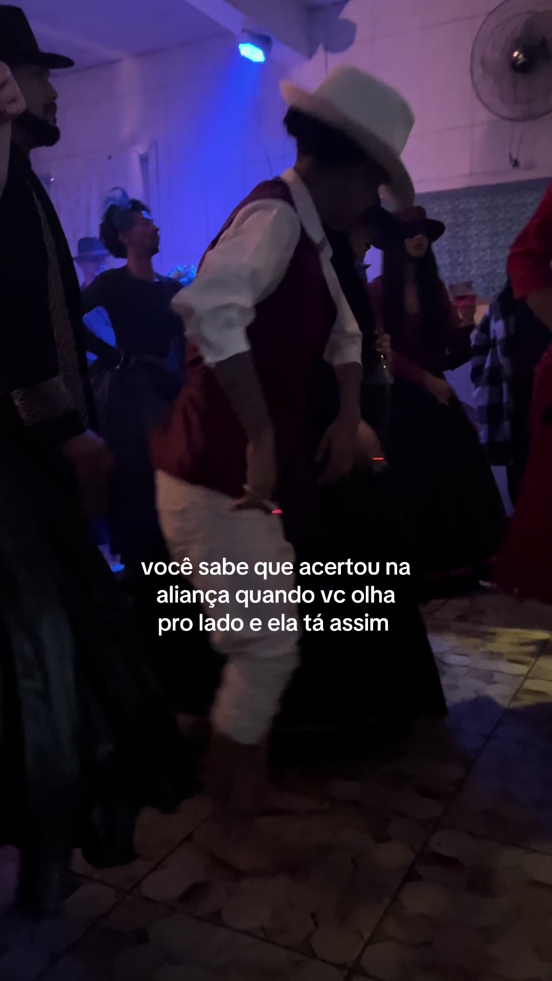 @letícia ✮⋆˙☭