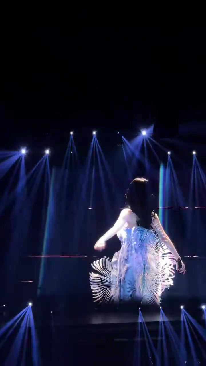 @𝘺𝘪𝘻𝘩𝘶𝘰𝘈𝘳𝘤𝘩𝘪𝘷𝘦