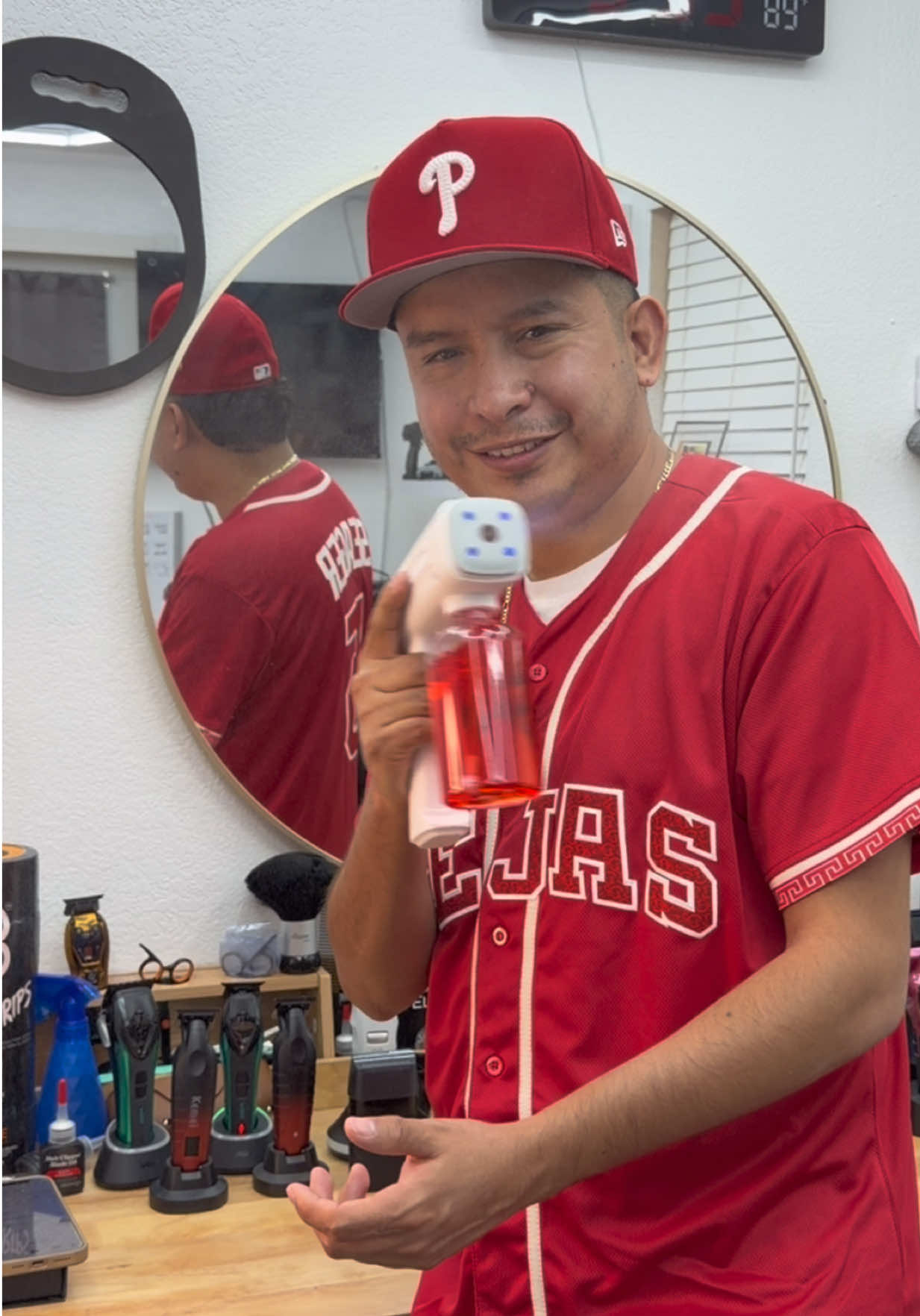 @Jisai Barber