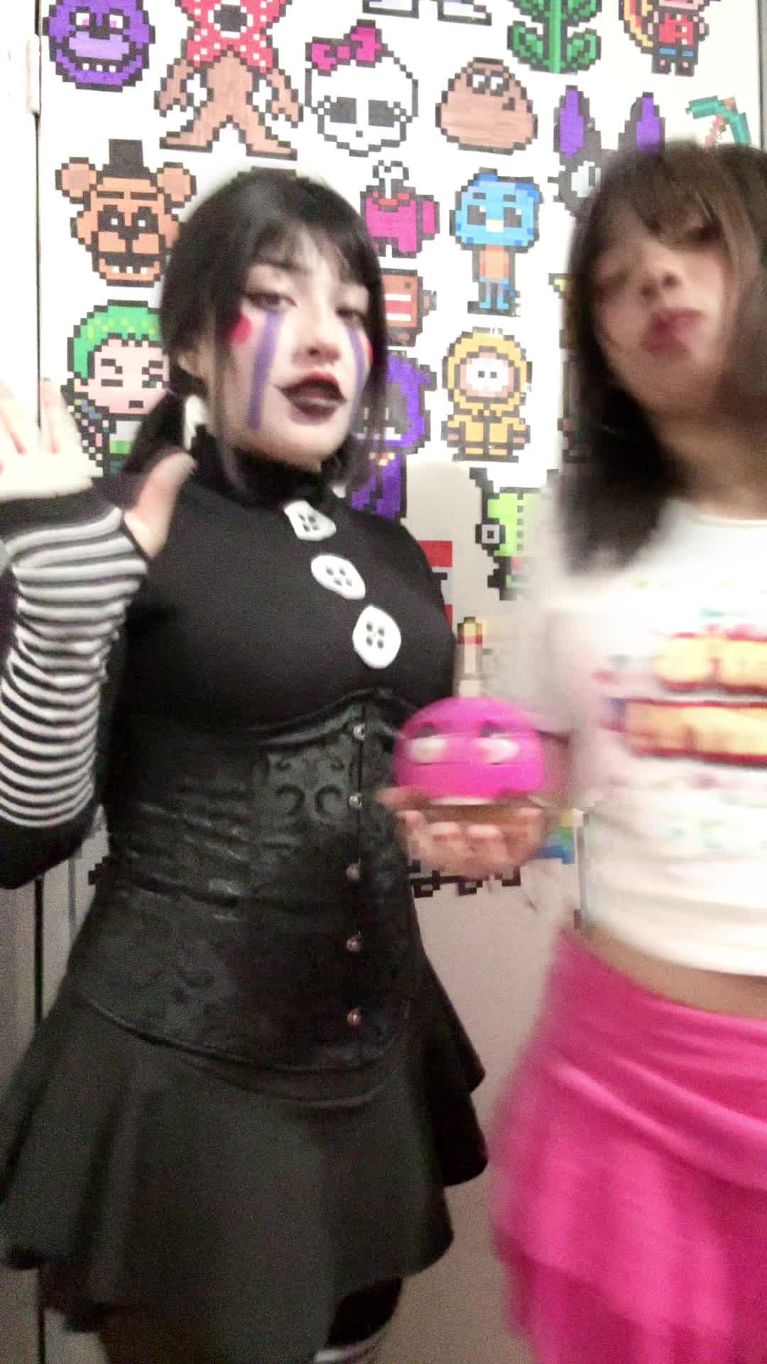 @🧟♀️