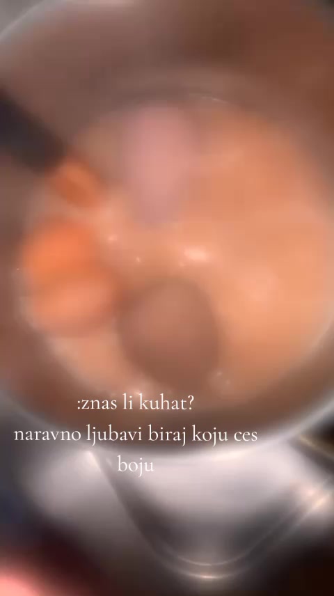 @𝐄