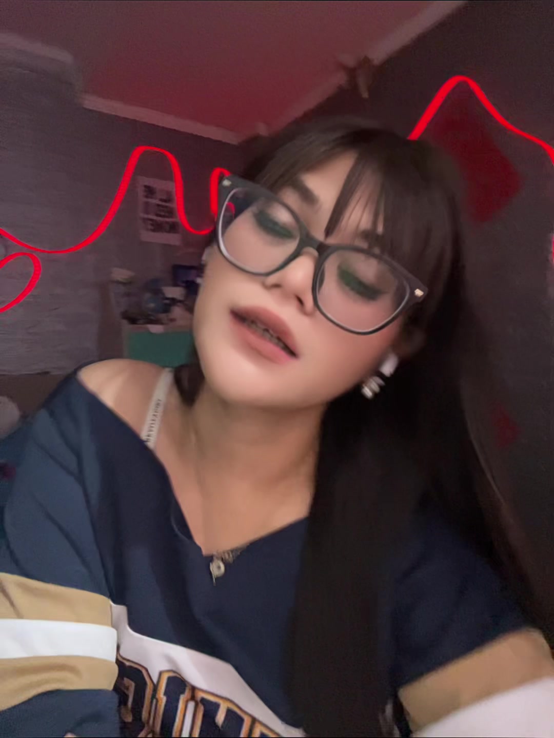@Vhy