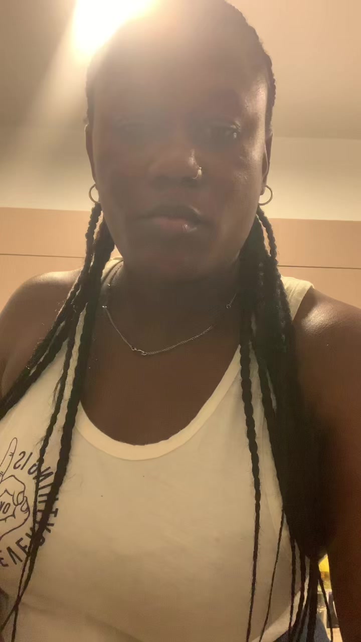 @Carine Ngoyi