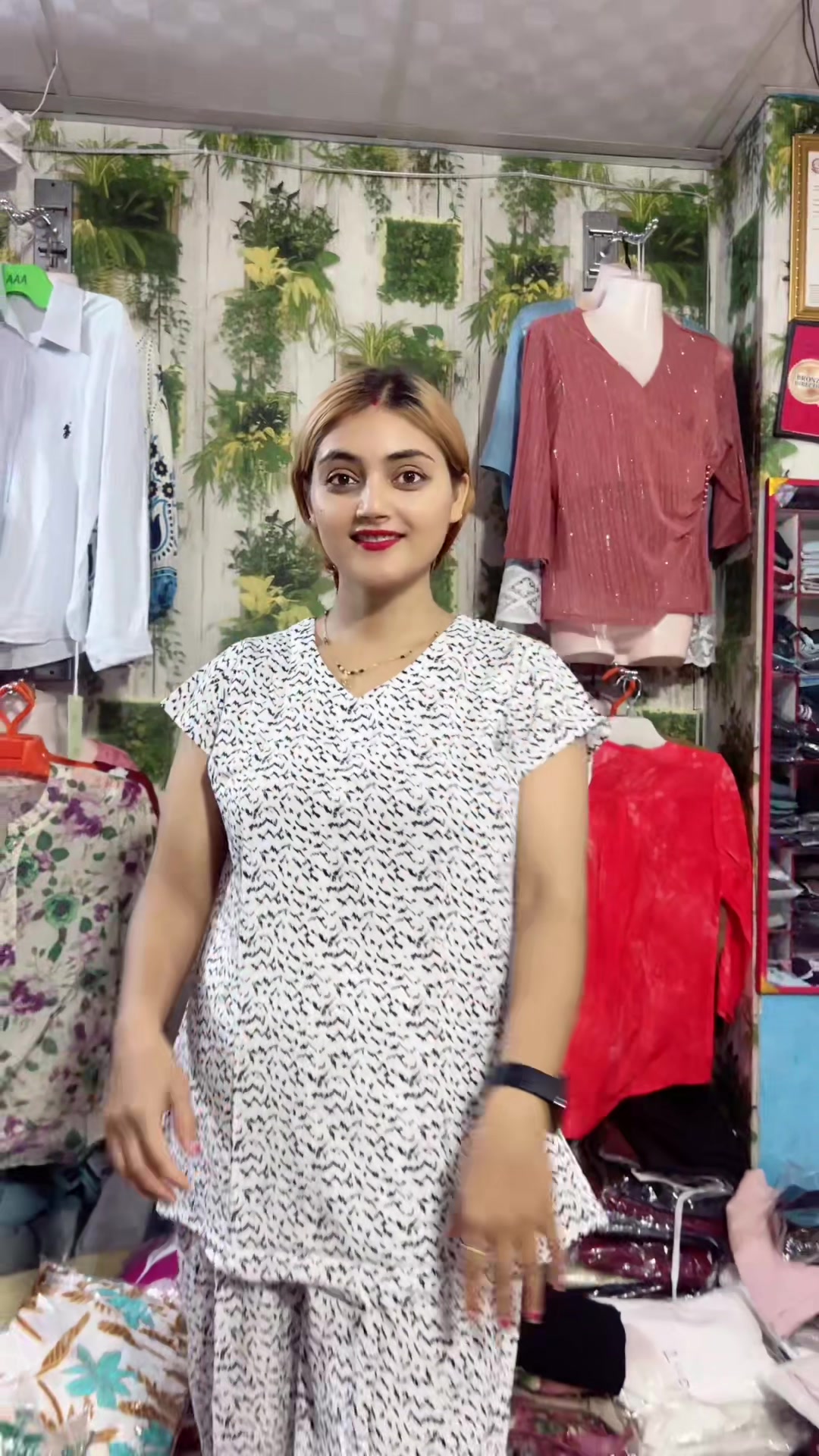 @Manika store damak