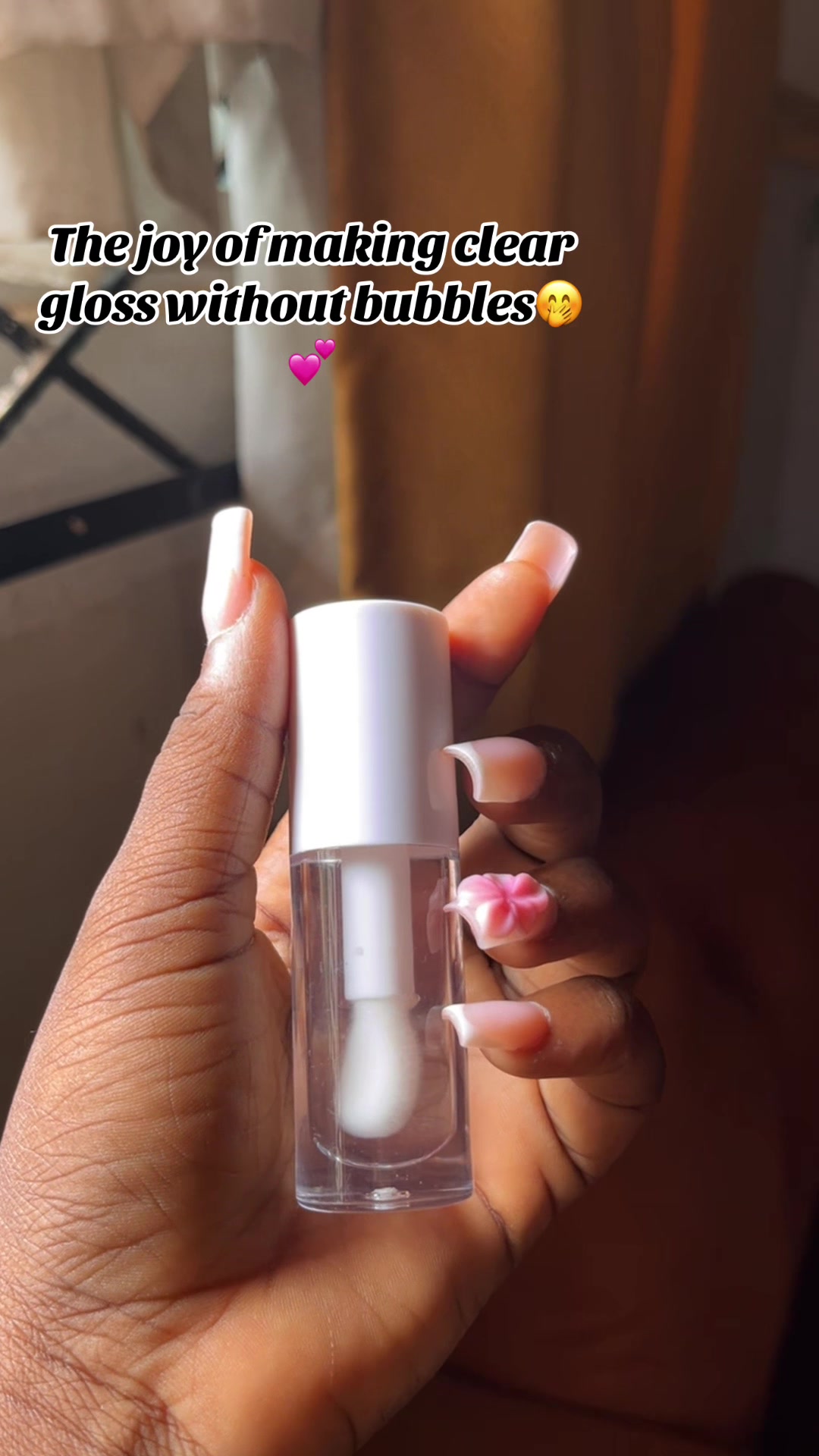 @Lipgloss vendor in ekpoma👄💄