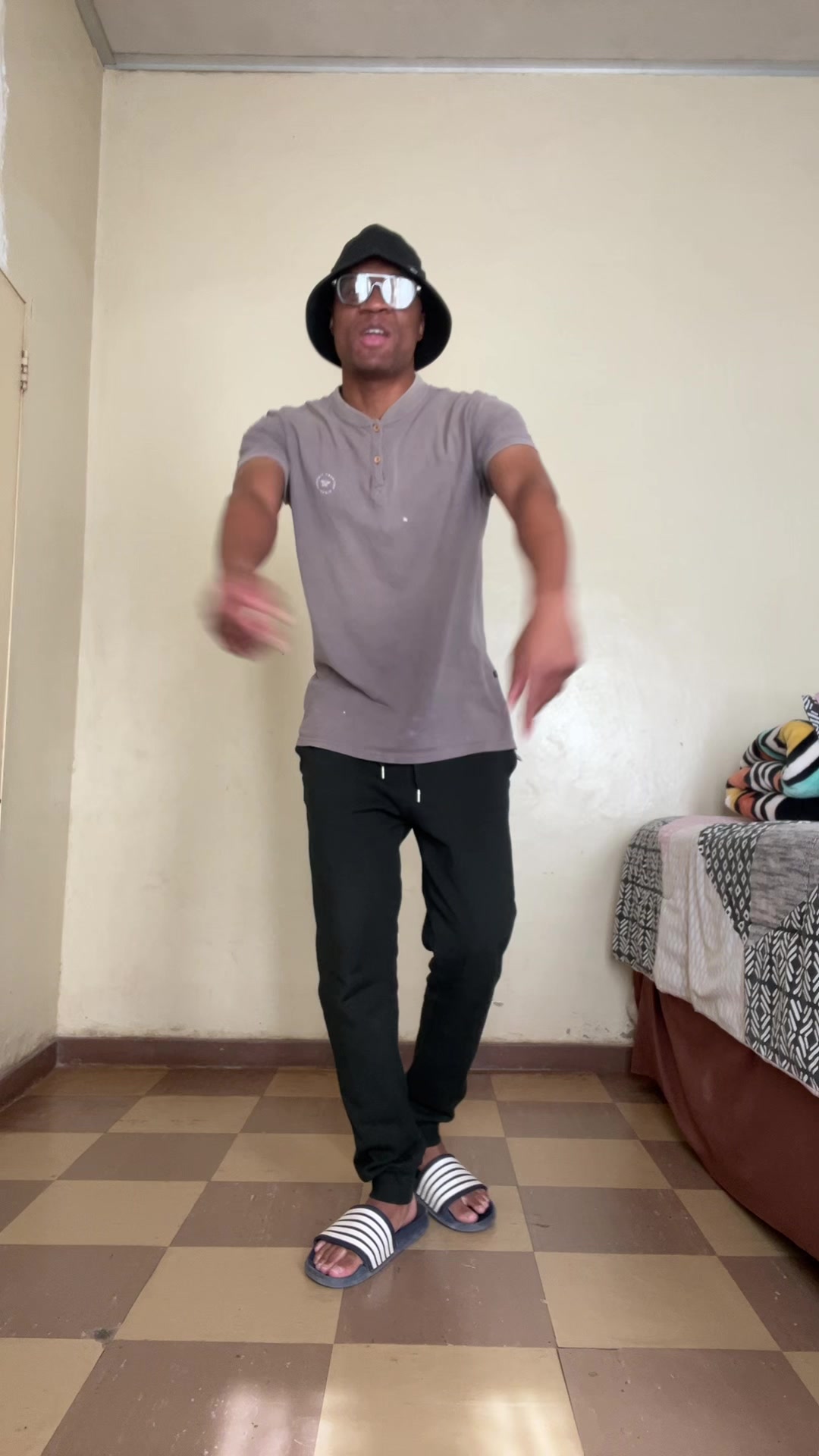 @Keno_Mokoena
