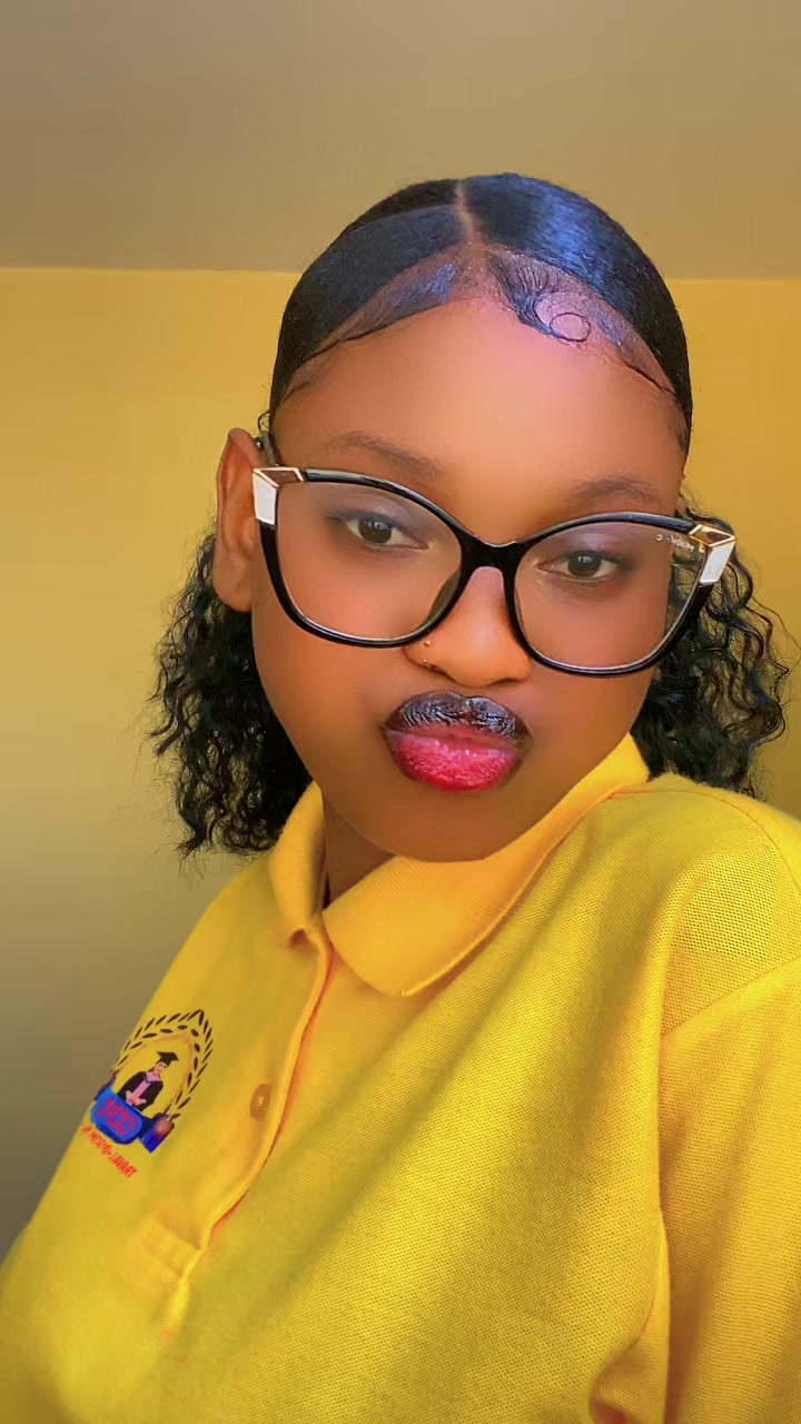 @Miche 🩷🥰🤍
