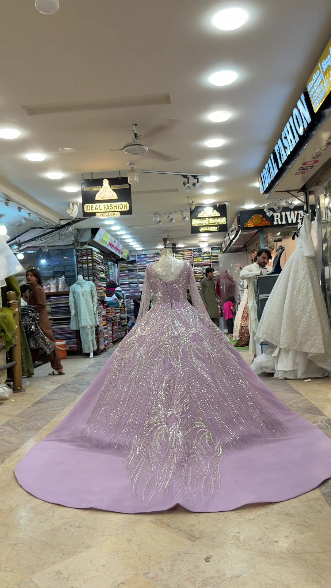 @IDEAL FASHION